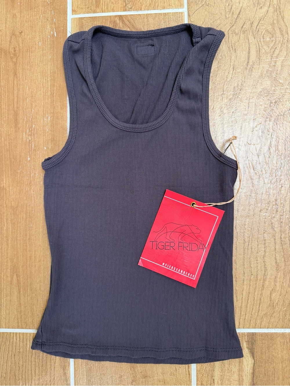 TIGER FRIDAY boyfriend tank, charcoal gray NWT